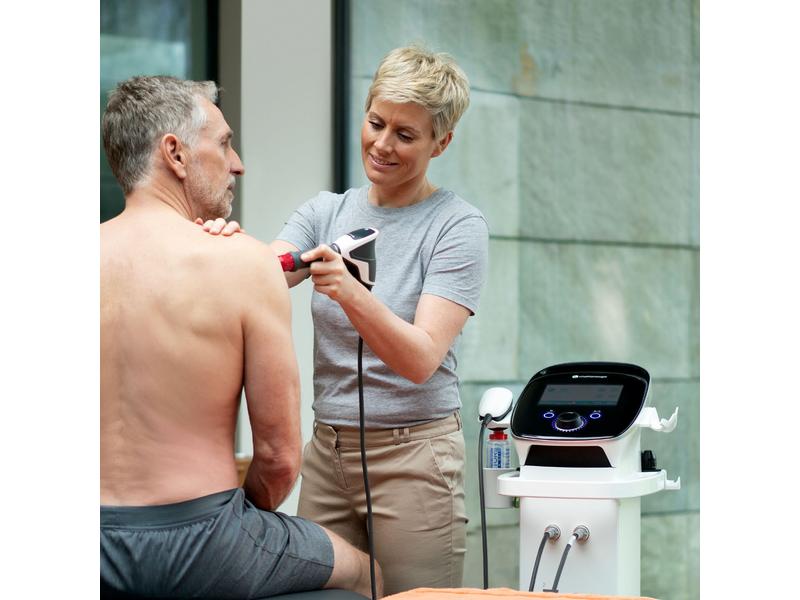 Appareil de thérapie par ondes de choc Chattanooga Intelect RPW 2 y compris V-Actor HF