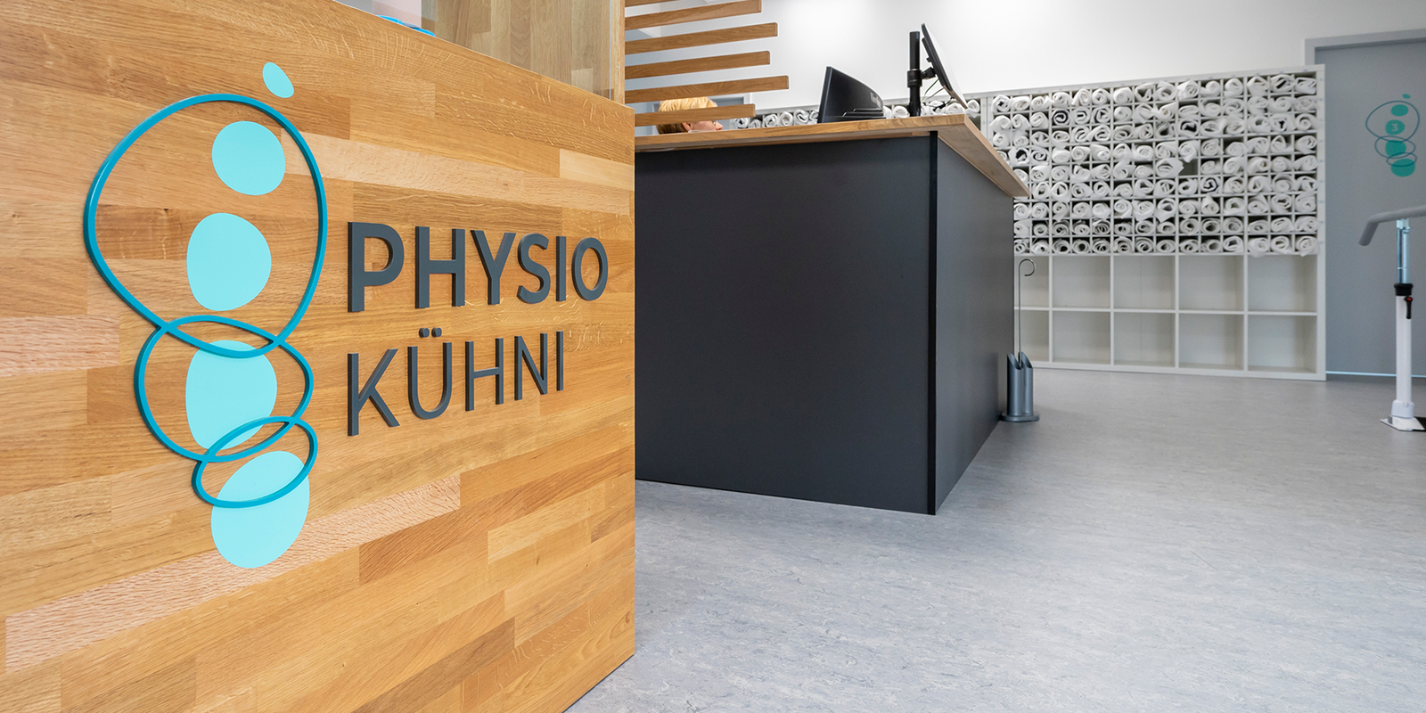 Aménagé en collaboration avec MEDiDOR : Une visite au cabinet de Physio Kühni