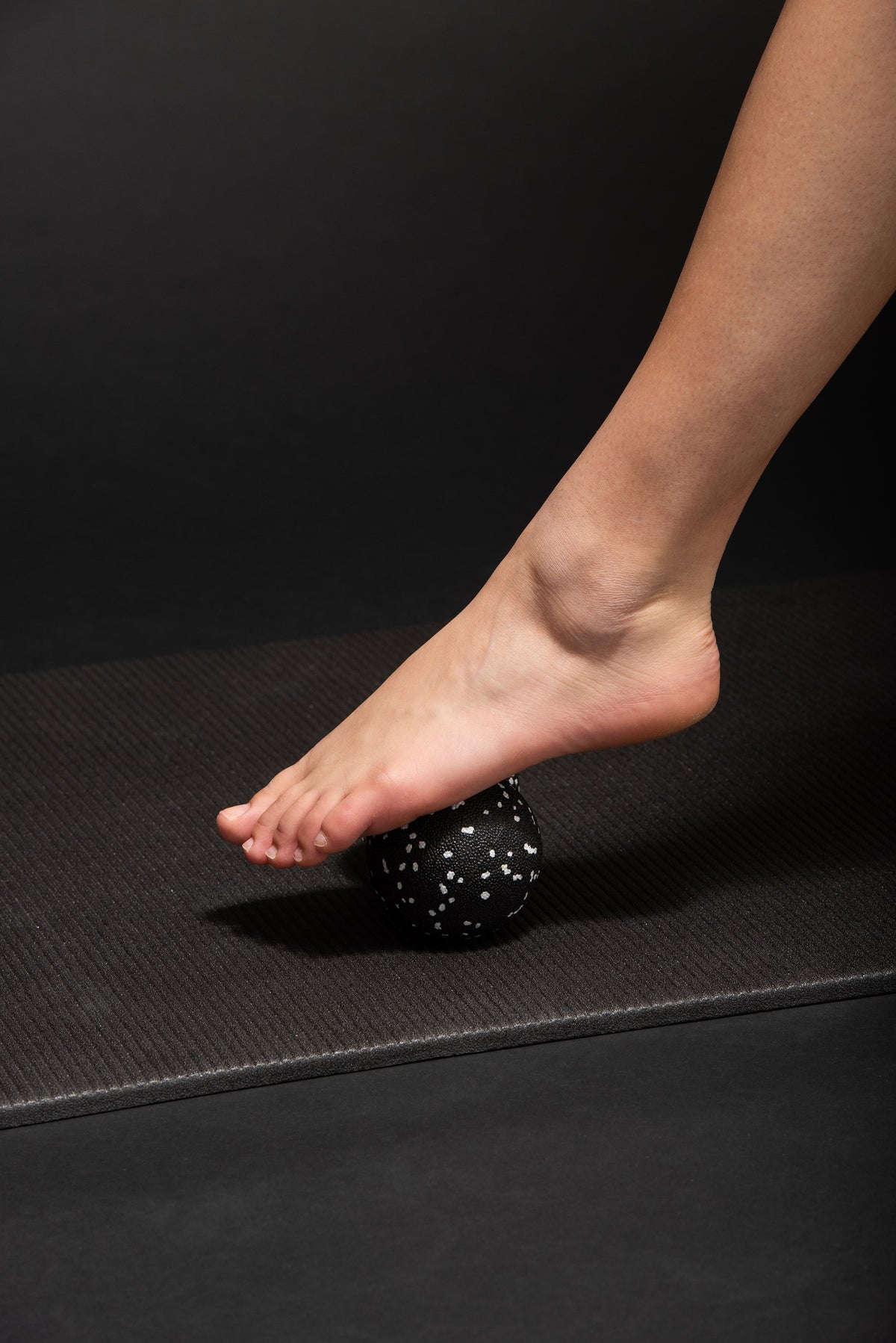 AIREX HEARTBEAT Double Massage Ball, schwarz-weiss