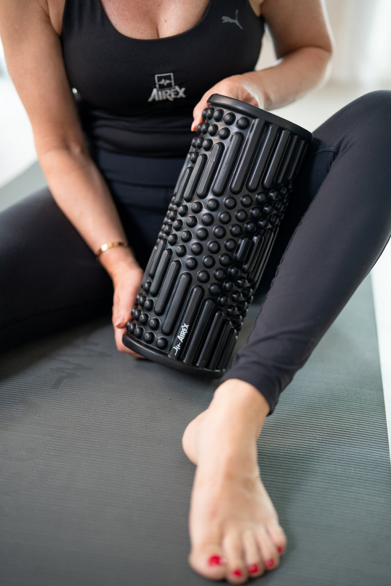 Rouleau de massage Airex Heartbeat noir, rouleau de fasciathérapie pour et la rééducation